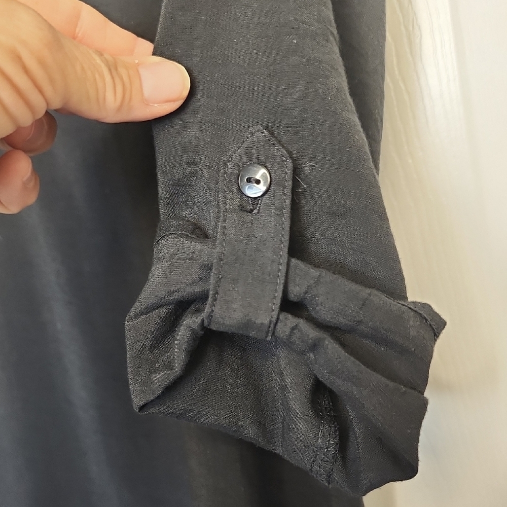 Elegant Black V-Neck Blouse - Picture 5 of 13